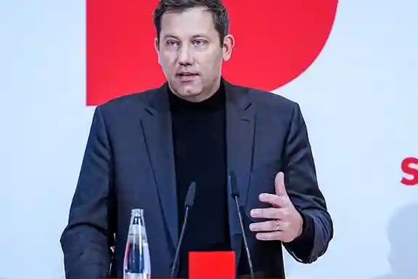 د جرمني د مالیې وزیر: د جي۷ غونډه د ایران د جګړې د پای لپاره مناسب فرصت دی