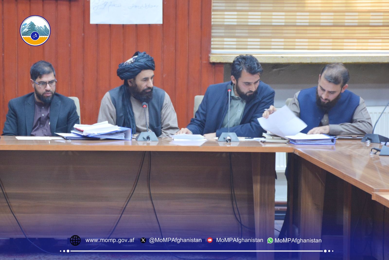 طالبانو د امو سیند نفتي حوزې د ۱۸۰۰۰ ټنه اومو نفتو د داوطلبۍ ګټونکی اعلان کړ