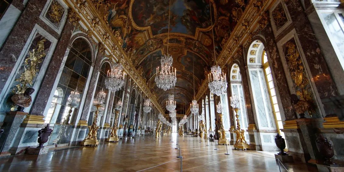 کاخ ورسای فرانسه در پی تهدید بمب‌گذاری برای هشتمین بار تخلیه شد