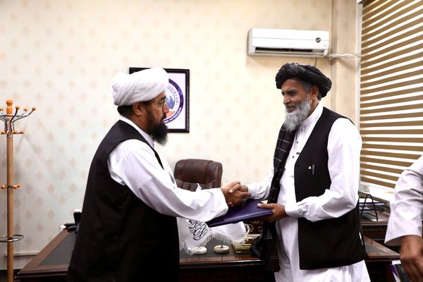 طالبانو په هرات کې د ۱۰،۲ میلیونه امریکايي ډالرو په ارزښت د مالګې د استخراج تړون لاسلیک کړ