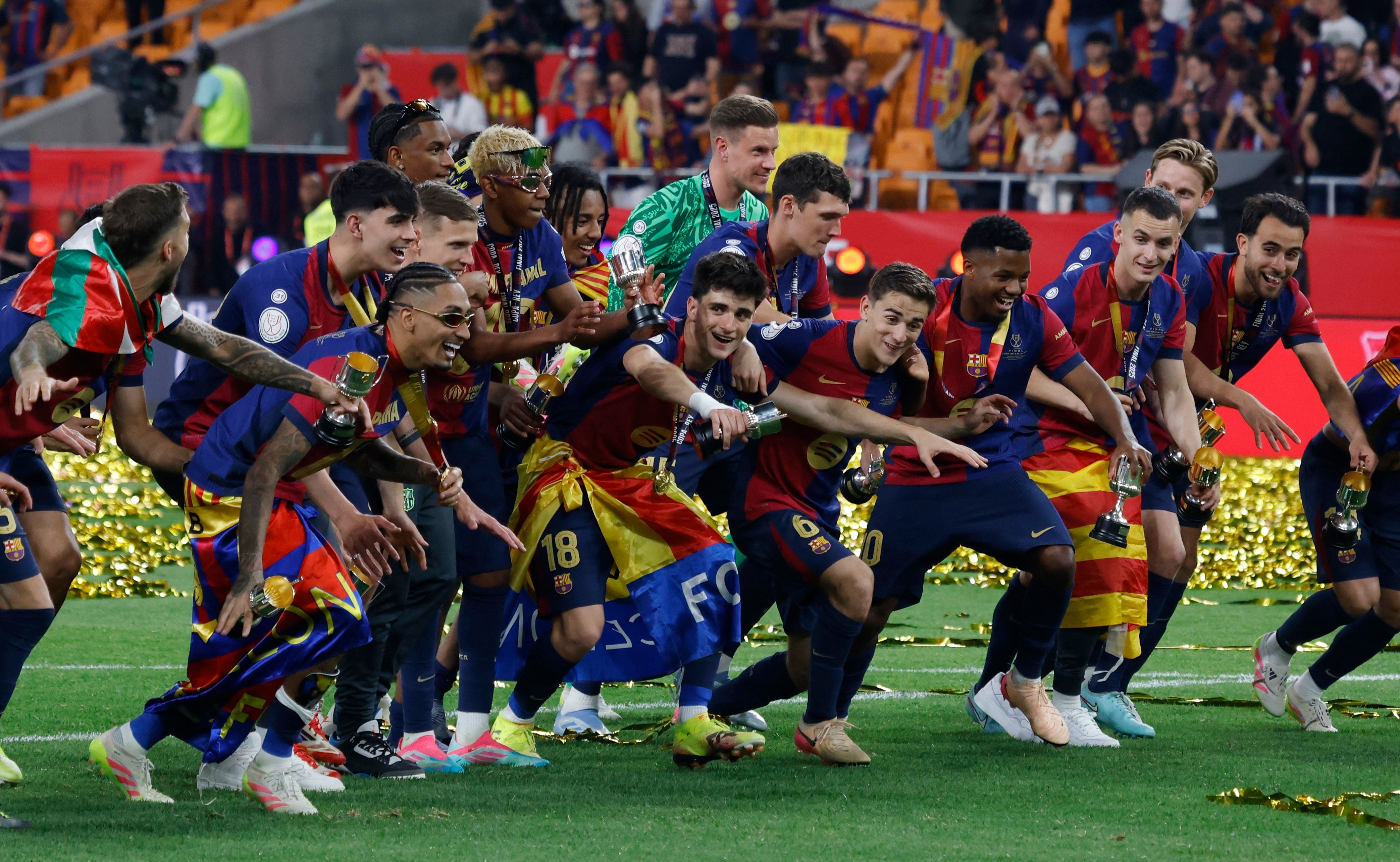 تیم فوتبال بارسلونا با چه شرایطی می‌تواند در ال‌کلاسیکوی ٧ روز بعد قهرمان لالیگا شود؟