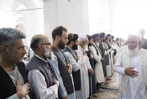 طالبان في هرات تفرض منع استقبال الضيوف خلال مراسم العزاء