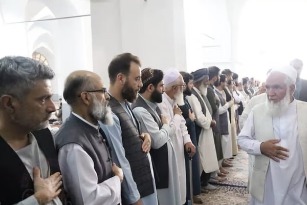 طالبان في هرات تفرض منع استقبال الضيوف خلال مراسم العزاء