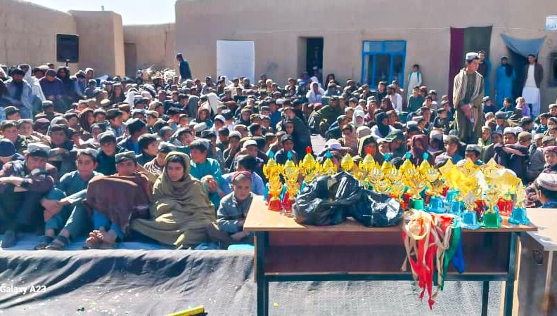 طالبان در قندهار دانش‌آموزان با نمرات پایین در آزمون دینی را به مدارس جهادی منتقل می‌کند