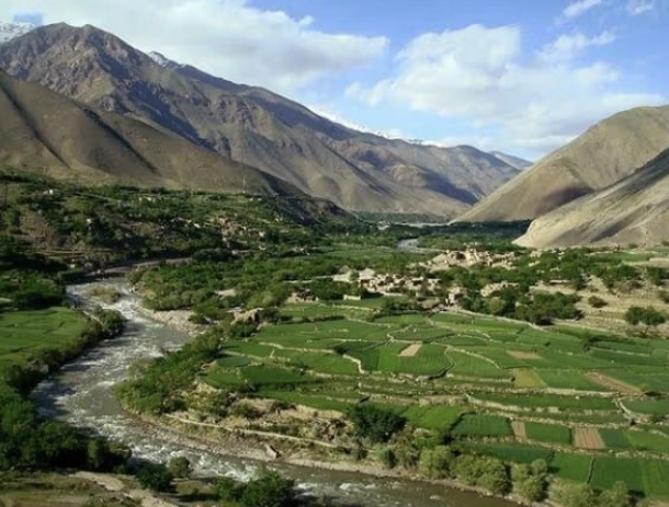 زلزال بقوة 5.8 درجات يهزّ عدة مناطق في أفغانستان