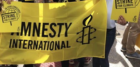 د بښنې نړیوال سازمان: ایران کې د انټرنېټ پرې کېدل د وینې‌بهېدو خطر زیاتوي