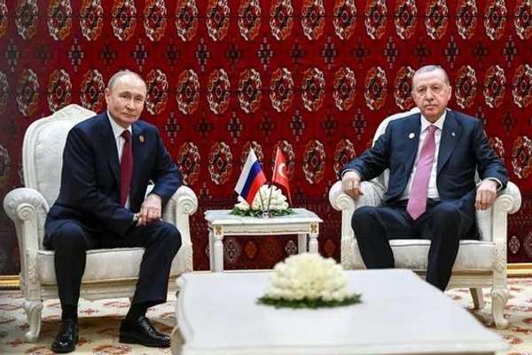 اردوغان له پوتین سره تر لیدنې وروسته: سوله لرې نه ده