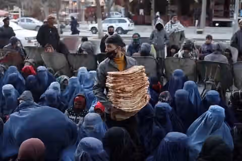 کمیته ناروی: یکسوم مردم افغانستان در زمستان امسال گرسنه میمانند