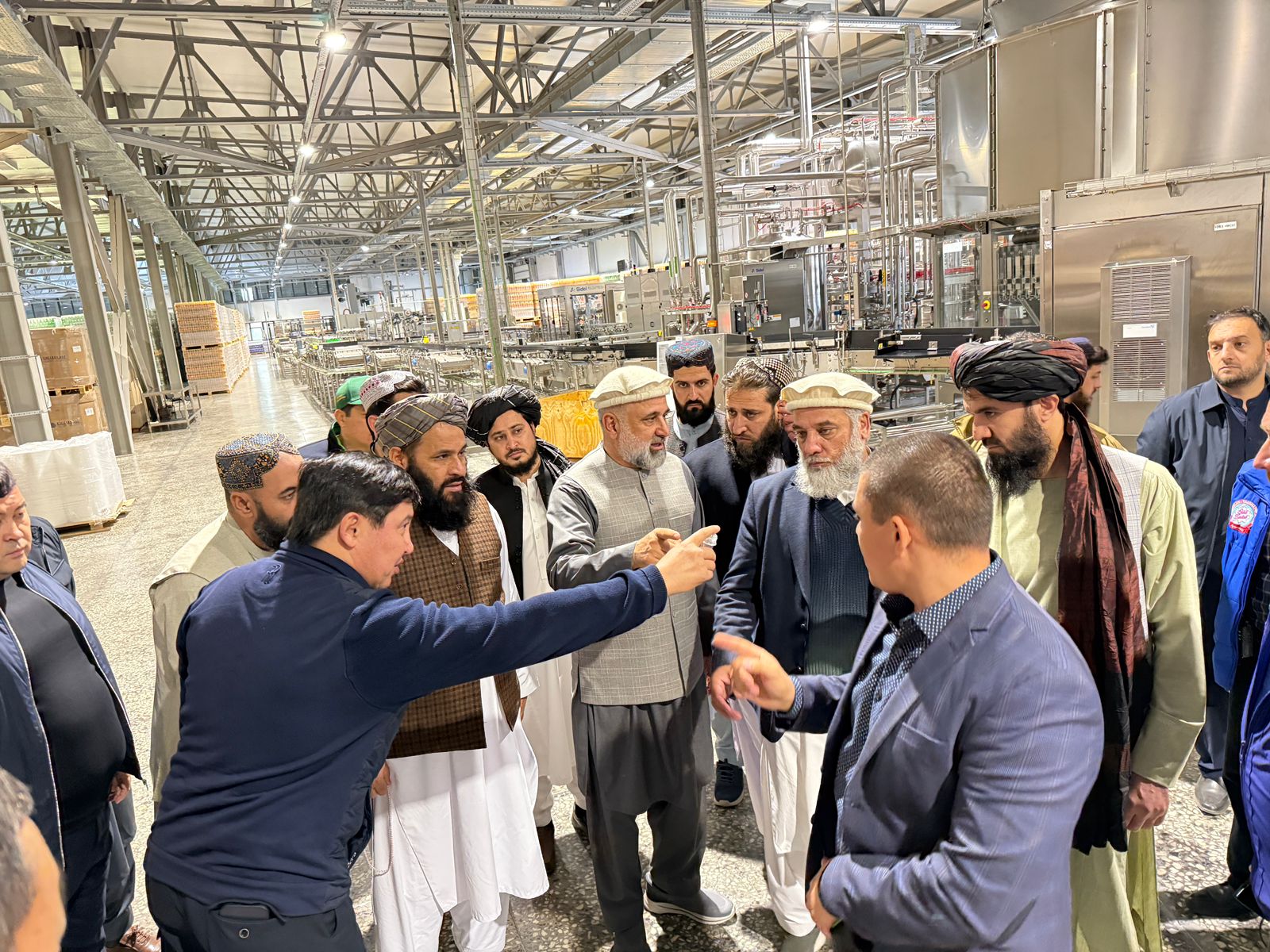 طالبانو قزاقستان میشتو افغان سوداگرو ته د لازمو اسانتياوو برابرولو ډاډ ورکړی