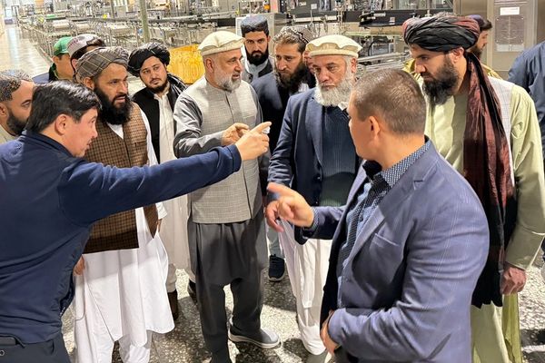 طالبانو قزاقستان میشتو افغان سوداگرو ته د لازمو اسانتياوو برابرولو ډاډ ورکړی