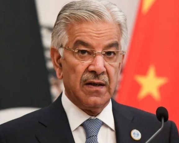 هشدار وزیر دفاع پاکستان: بر پناهگاههای تروریستها در داخل افغانستان حمله میکنیم