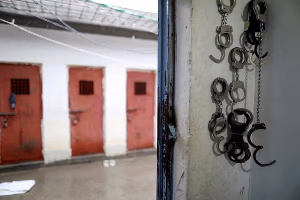 طالبان از «آزادی ۵۶۵ زندانی افغان» از عراق و پاکستان خبر داد