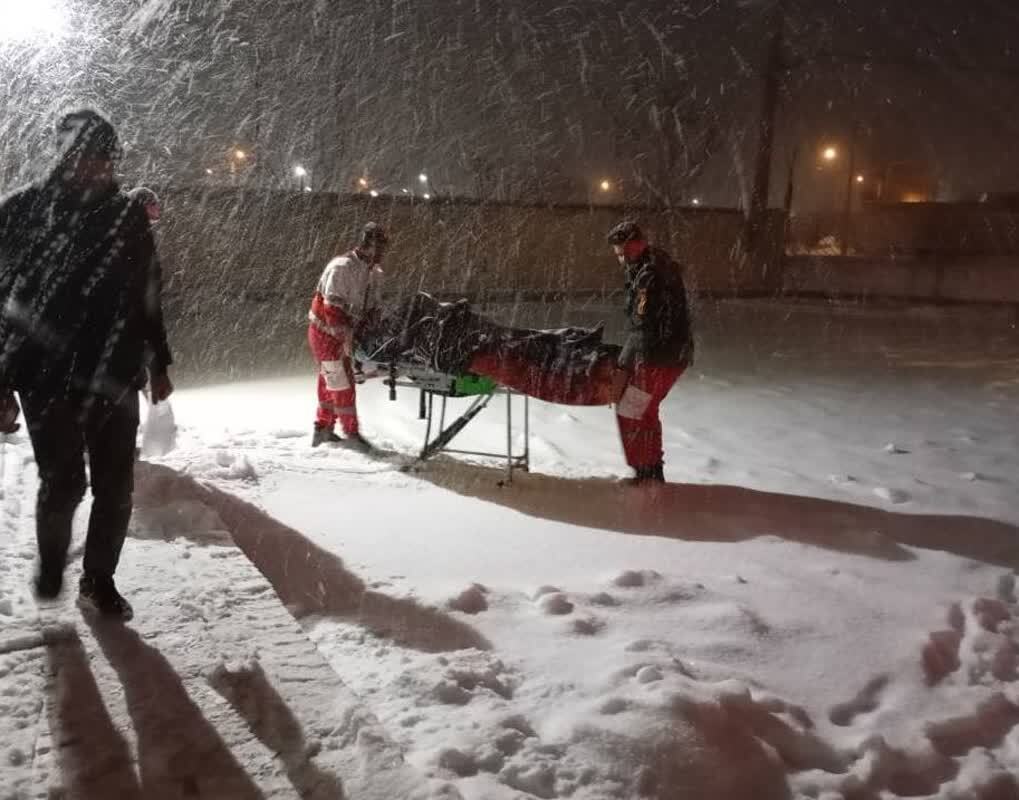  ۲۵۰ مهاجر افغان گیرافتاده در برف‌ و سرما در مرز ایران نجات یافتند