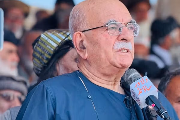 محمودخان اڅکزی: که افغانستان له ناورین سره مخ شي، د سیمې نور هېوادونه به هم اغېزمن شي