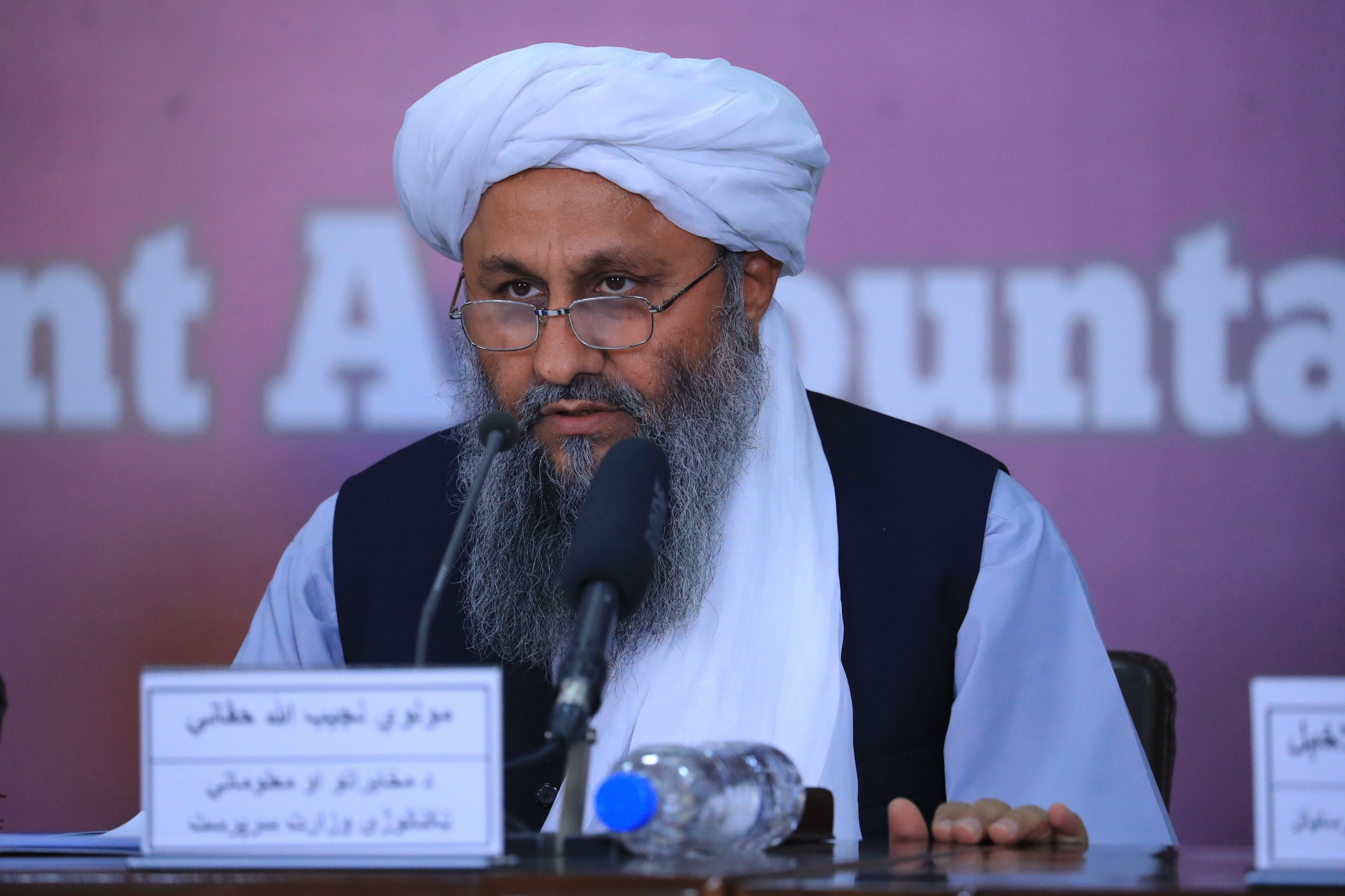 وزیر مخابرات طالبان از ثبت ۹۸ درصد سیمکارت‌های تلفن خبر داد