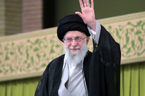 سياسة طالبان تجاه إيران.. بيان حذر وتجاهل مقتل خامنئي