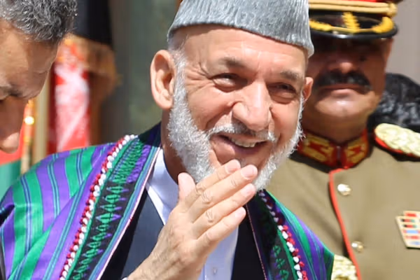 حامد کرزي یو ځل بیا د نجونو د ښوونځیو او پوهنتونونو د پرانیستلو غوښتنه وکړه