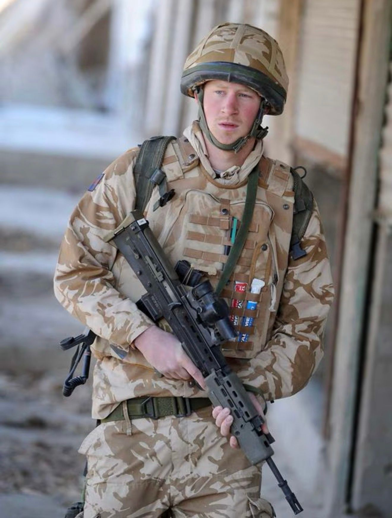 ټرمپ ته د شهزاده هري غبرګون: په افغانستان کې د ناټو ځواکونو قربانۍ د درناوي وړ دي