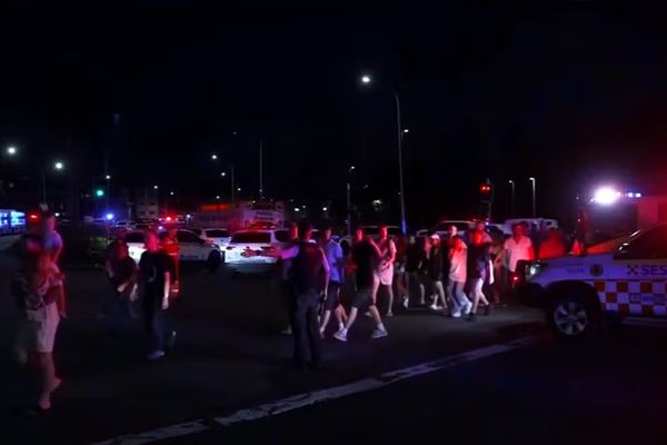 اسټرالیا: د سیډني په برید کې د قربانیانو شمېر ۱۶ تنو ته ورسېد