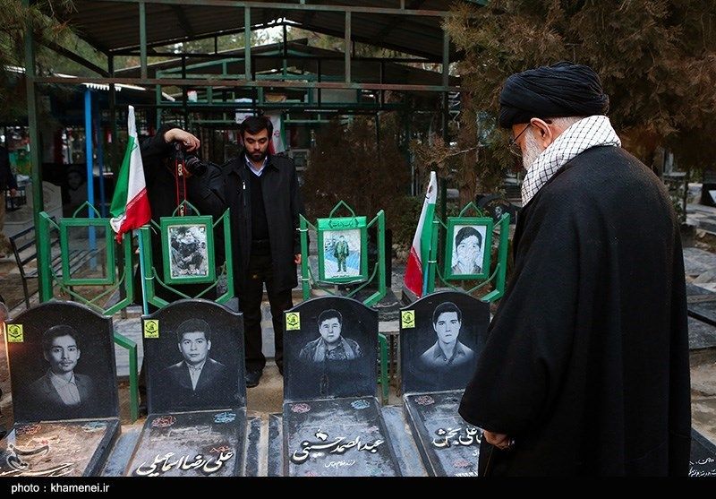 نماینده سابق پارلمان از جمهوری اسلامی خواست از اعزام افغان‌ها به جنگ سوریه خودداری کند