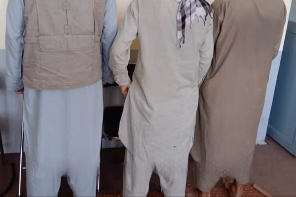 طالبان وايي په څلورو ولایتونو کې یې د بېلابېلو جرمونو په تور ۲۲ کسان نیولي دي