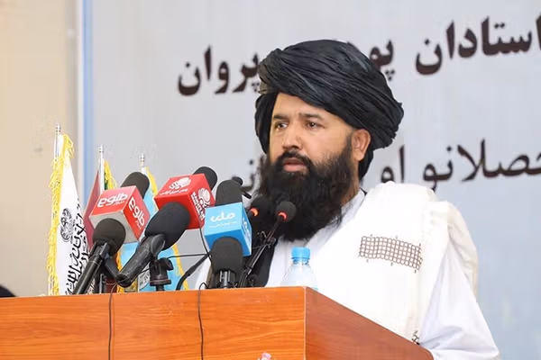 ندامحمد ندیم د عصري زده کړو په څېر په دیني علومو کې هم پر ماسټرۍ او دکتورا ټینګار کړی