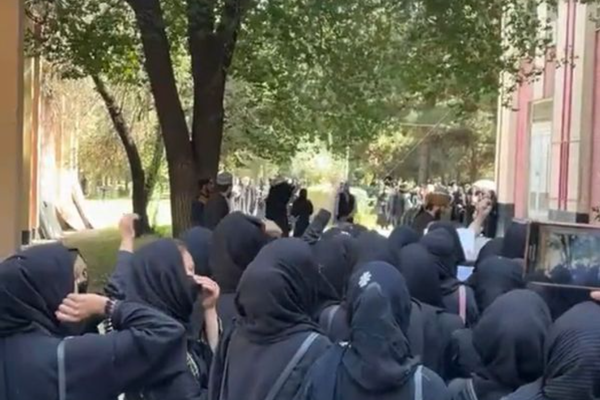 Female University Students Hold Demonstrations in Kabul