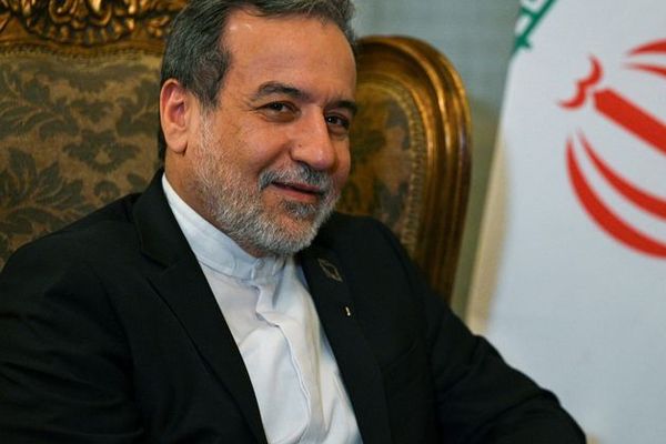 عراقچي: د نتنیاهو په لمسونه پر ایران برید امریکا ته ملیاردونه ډالره زیان اړولی