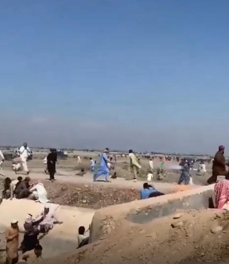 خیبر کې پر جرګه د امنیتي ځواکونو ډزو کې درې تنه وژل شوي او ۱۵ټپيان دي