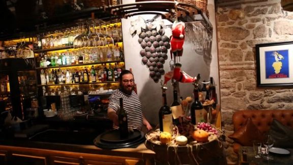 مصرف مشروبات الکلی تقلبی در ترکیه جان بیش از صد نفر را گرفت