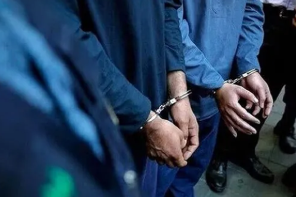 إيران تعتقل 30 شخصاً بتهمة التجسس لصالح إسرائيل