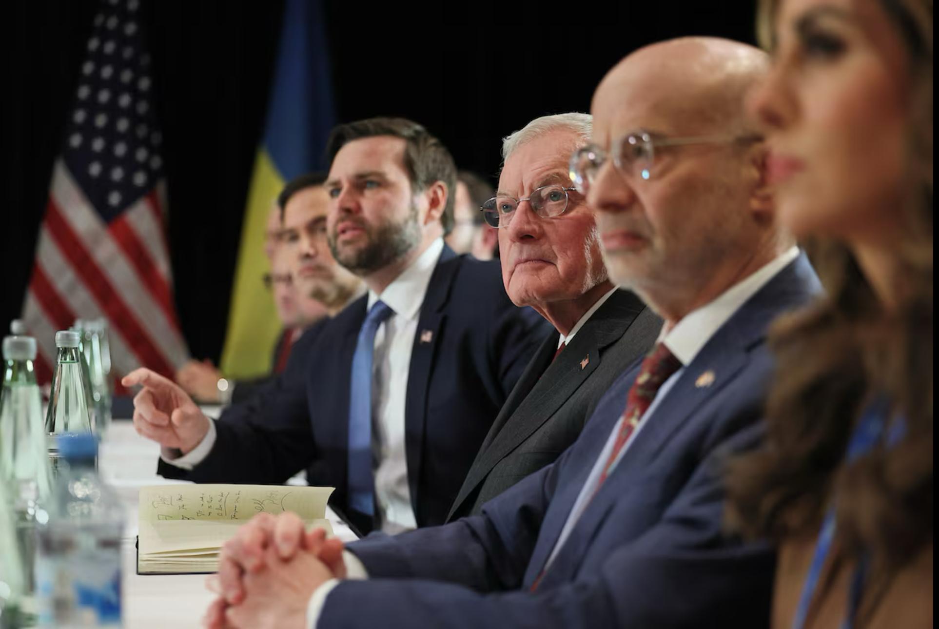 مونیخ کې د اوکراین او امریکا تر منځ د کانونو د استخراج پر مهمې موضوع هوکړه ونه شوه