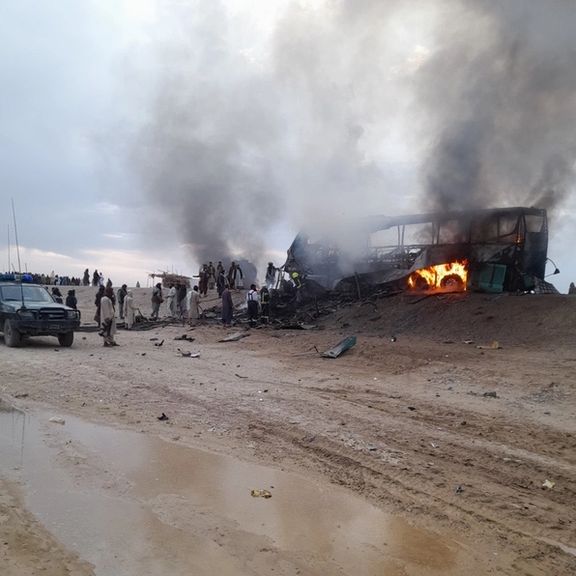 طالبان: رویداد ترافیکی در هلمند جان ۲۱ نفر را گرفت