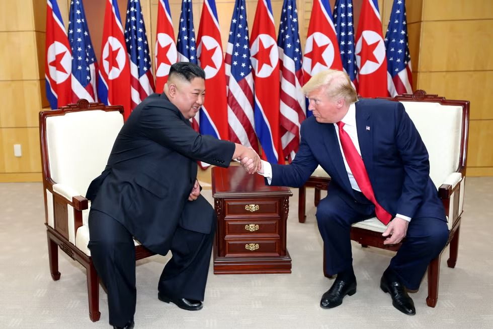 ټرمپ د شمالي کوریا له مشر سره د لیدنې لپاره چمتووالی اعلان کړ