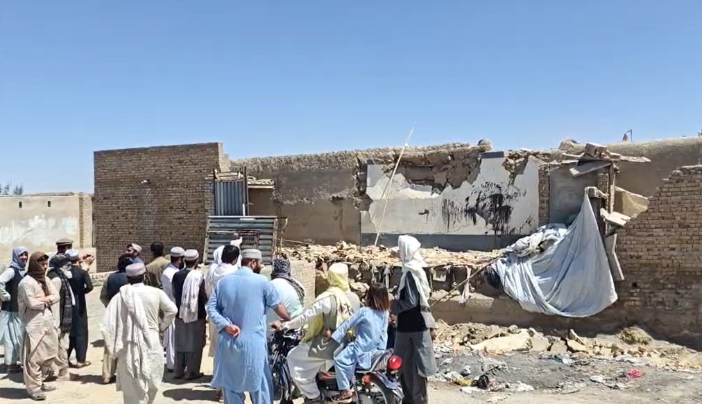 د سیمې خلک: په چمن کې د طالبانو د هاوان مرمۍ له امله یو ملکي وګړی وژل شوی او بل ټپي شوی