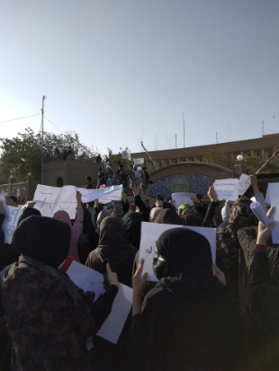 بريطانيا تؤكد وقوفها إلى جانب الشعب الأفغاني في المطالبة بالمساواة والكرامة الإنسانية