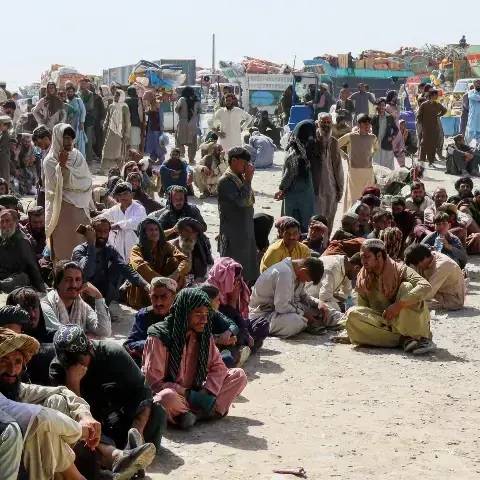 خیبر ولسوالۍ کې ځایي چارواکو له افغان کډوالو غوښتي، چې بېرته افغانستان ته ستانه شي