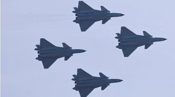 نیروهای چین و روسیه بر فراز دریای جاپان گشت‌زنی هوایی مشترک انجام دادند