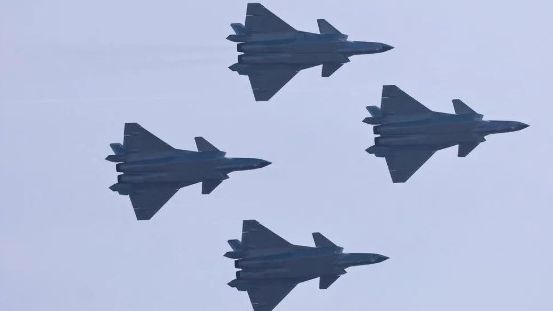 نیروهای چین و روسیه بر فراز دریای جاپان گشتزنی هوایی مشترک انجام دادند