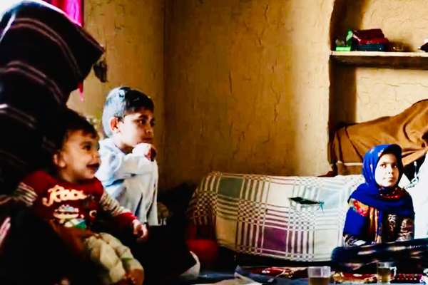 ملګري ملتونه: په افغانستان کې له هرو دریېو کسانو یو یې له سختې لوږې سره مخ دی