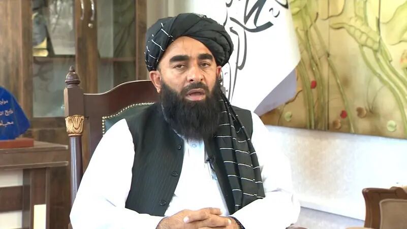 ذبیح الله مجاهد: په افغانستان کې پاتې امریکایي وسلې او پوځي تجهیزات د طالبانو ملکیت دی