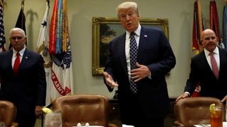 روایت جنرال مکمستر از سقوط افغانستان؛ کی به ترامپ گفت طالبان 'جنگجویان سرسخت' هستند؟