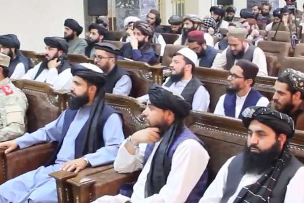 حمدالله فطرت: ویاندویان دې د جګړې په لومړۍ کرښه کې د دوښمن د تبلیغاتو مخه ونیسي