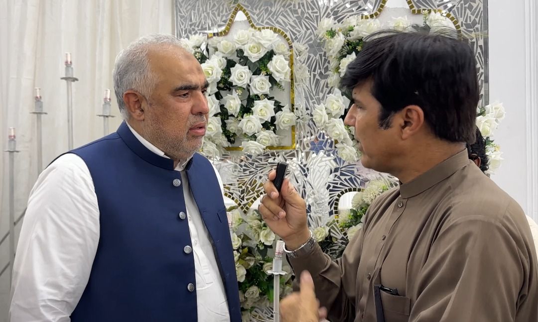 اسد قیصر: جګړه د حل لار نه ده، یوازینۍ لاره سیاسي تفاهم دی