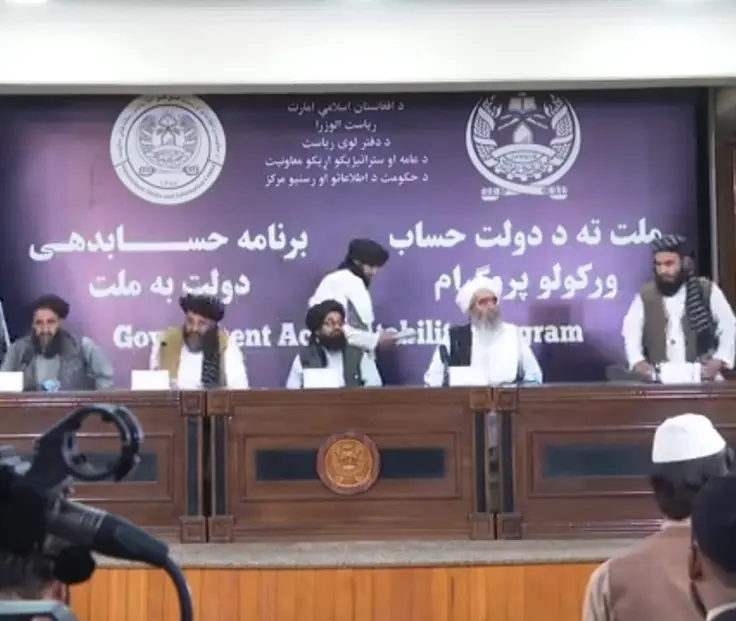 د طالبانو د پوهنې وزارت د اسلامي زده کړو لپاره سل زره دیني عالمان استخداموي