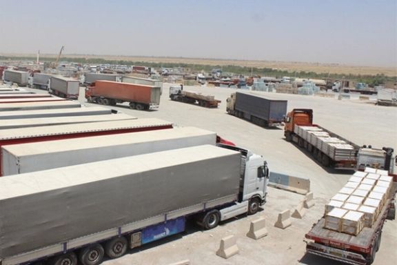 ایراني چارواکو له دغه هېواده افغانستان ته د باروړونکو موټرو پر تللو ۲۰ ورځنی بندیز لېرې کړ