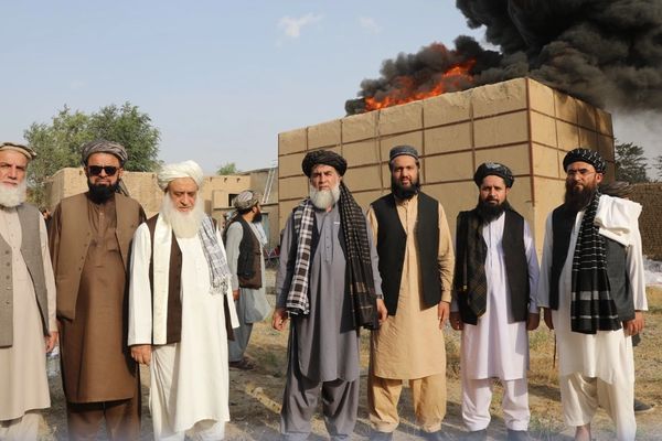 د افغانستان بانک وایي، د څه باندې یو میلیارد افغانیو په ارزښت یې زاړه بانک نوټونه سوځولي