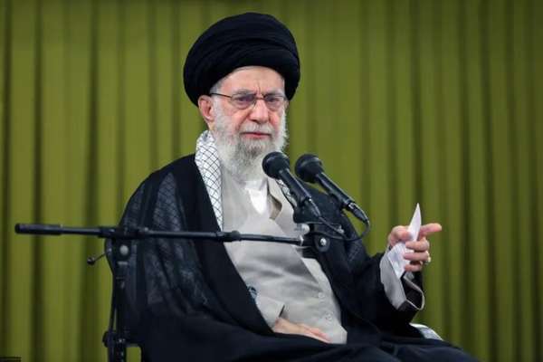 خامنهای خواستار پیگیری حملات اسرائیل در دادگاههای بینالمللی شد