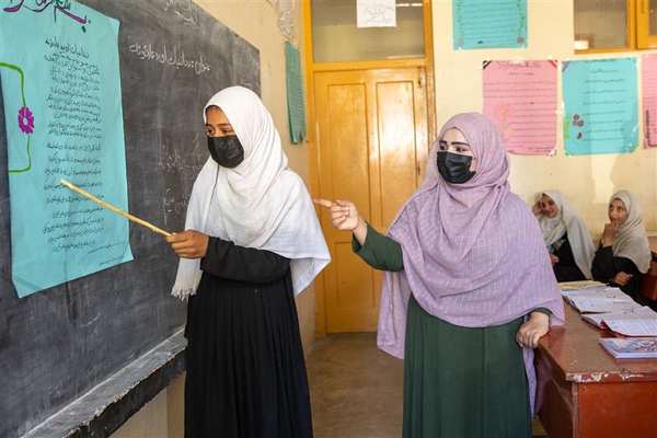 یونسیف: ښځینه ښوونکې د افغانستان د ښوونې او روزنې د کیفیت په لوړولو کې اساسي رول لري