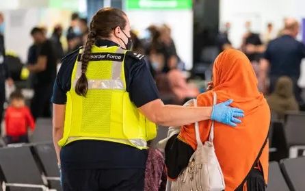 ۲۲ پناهجوی افغان از سوی کمیساری عالی پناهندگان سازمان ملل متحد به بریتانیا منتقل شدهاند